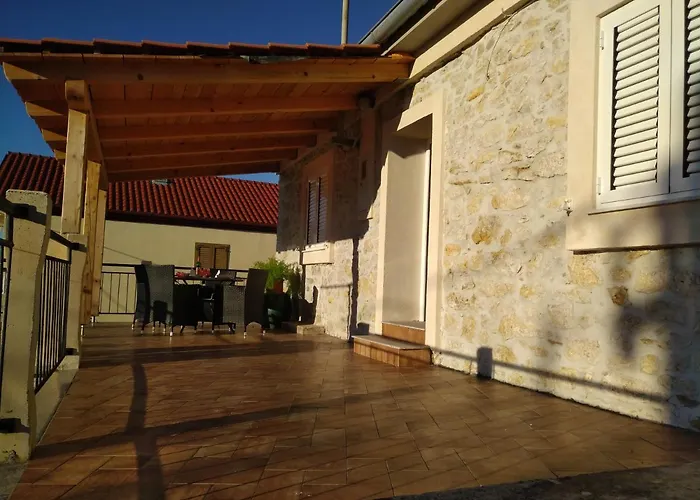 Apartment Porat 2 *