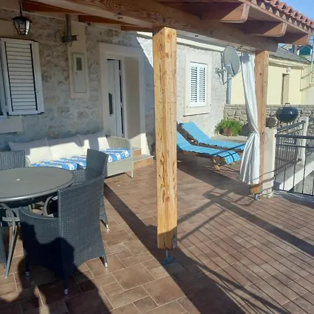 Porat 2 Apartment
