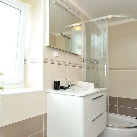 Porat 2 * Ljubac (Zadar)